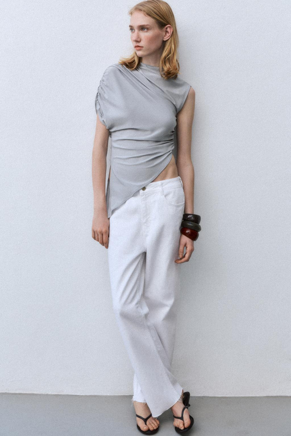 ZARA ТОП АСИММЕТРИЧНОГО КРОЯ, СВЕТЛО-СЕРЫЙ