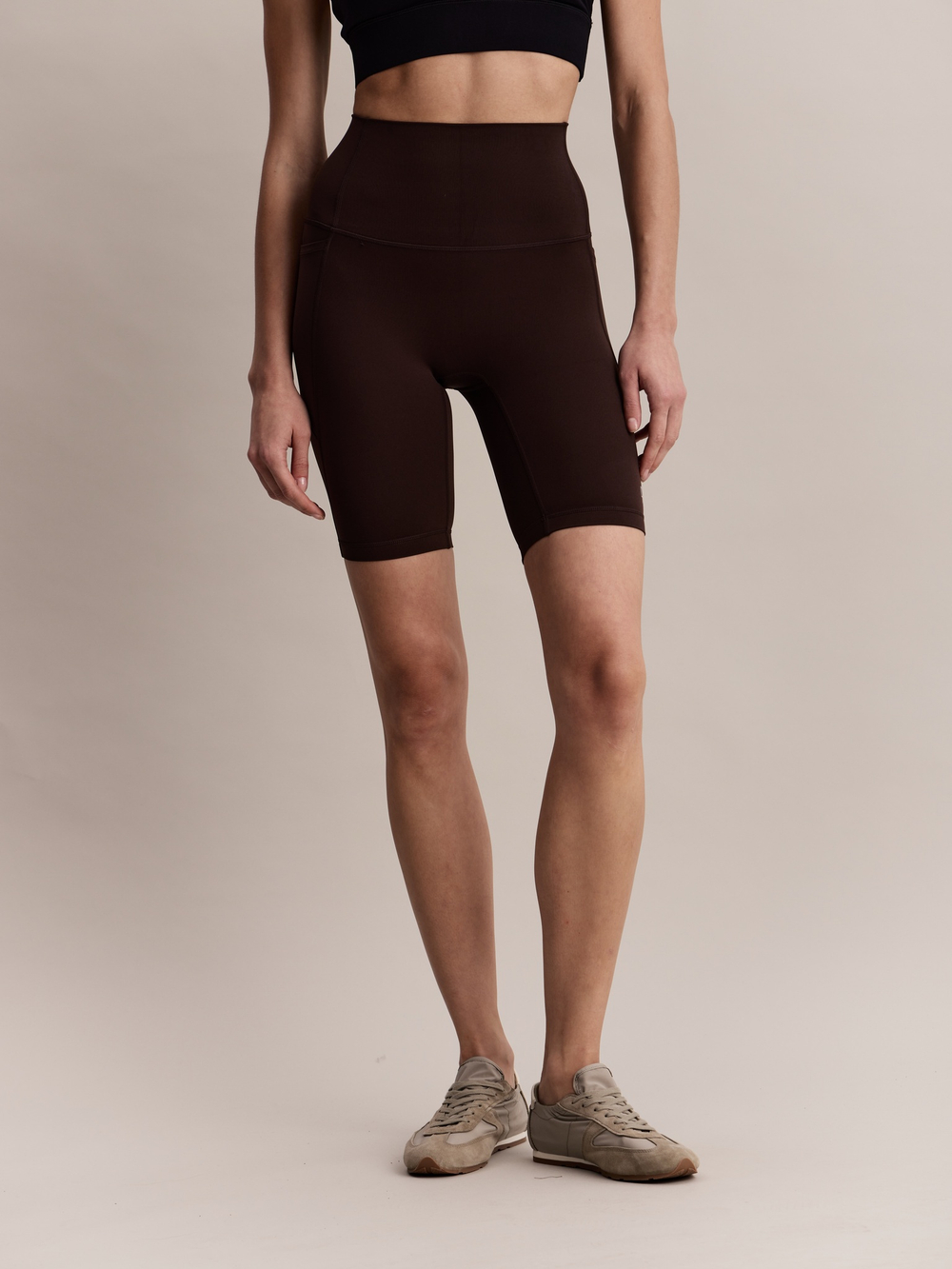 Шорты Racer Shorts in Truffle