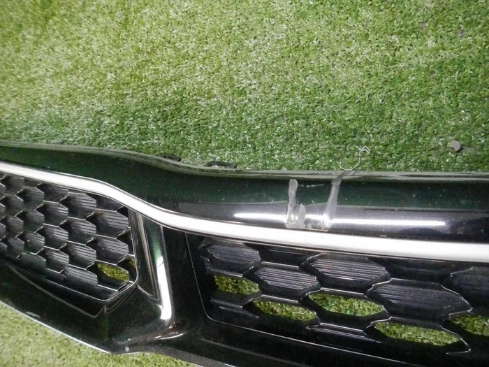 Решетка радиатора Kia Rio 4 X (2020-н.в.)