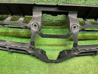 Кронштейн решетки Mercedes GLS x167 (19-24)