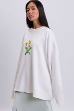 Джемпер с вышивкой