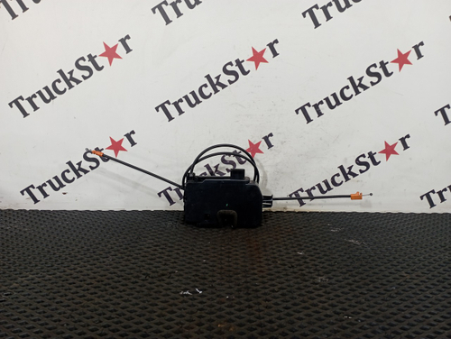 Замок двери правой 2020г