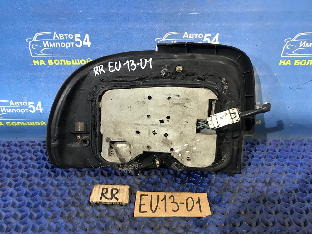 Стоп правый NISSAN BLUEBIRD 1993