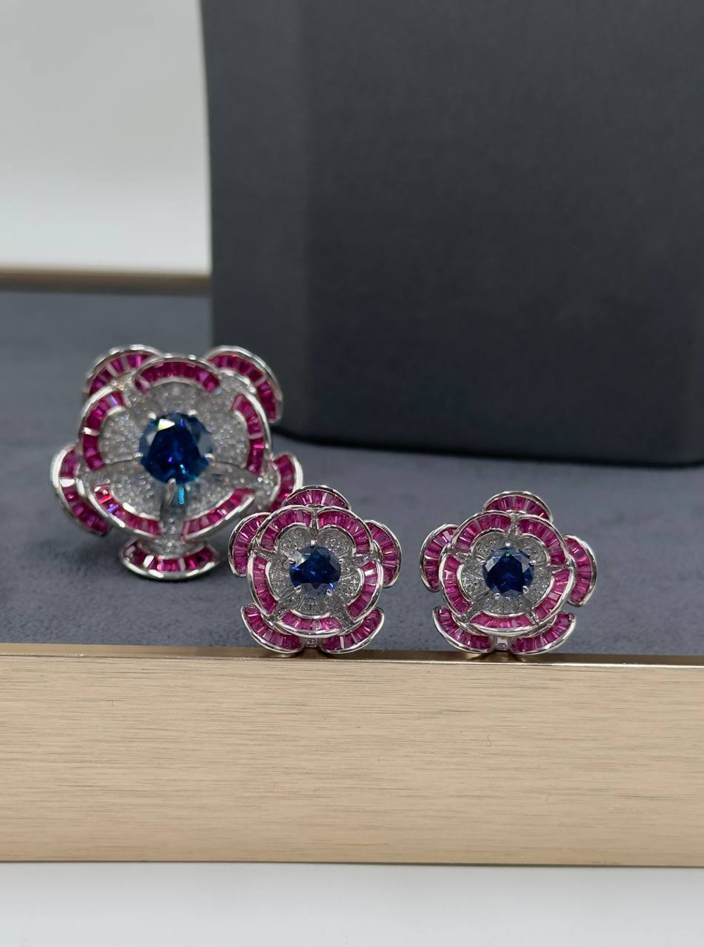 Серьги Bvlgari