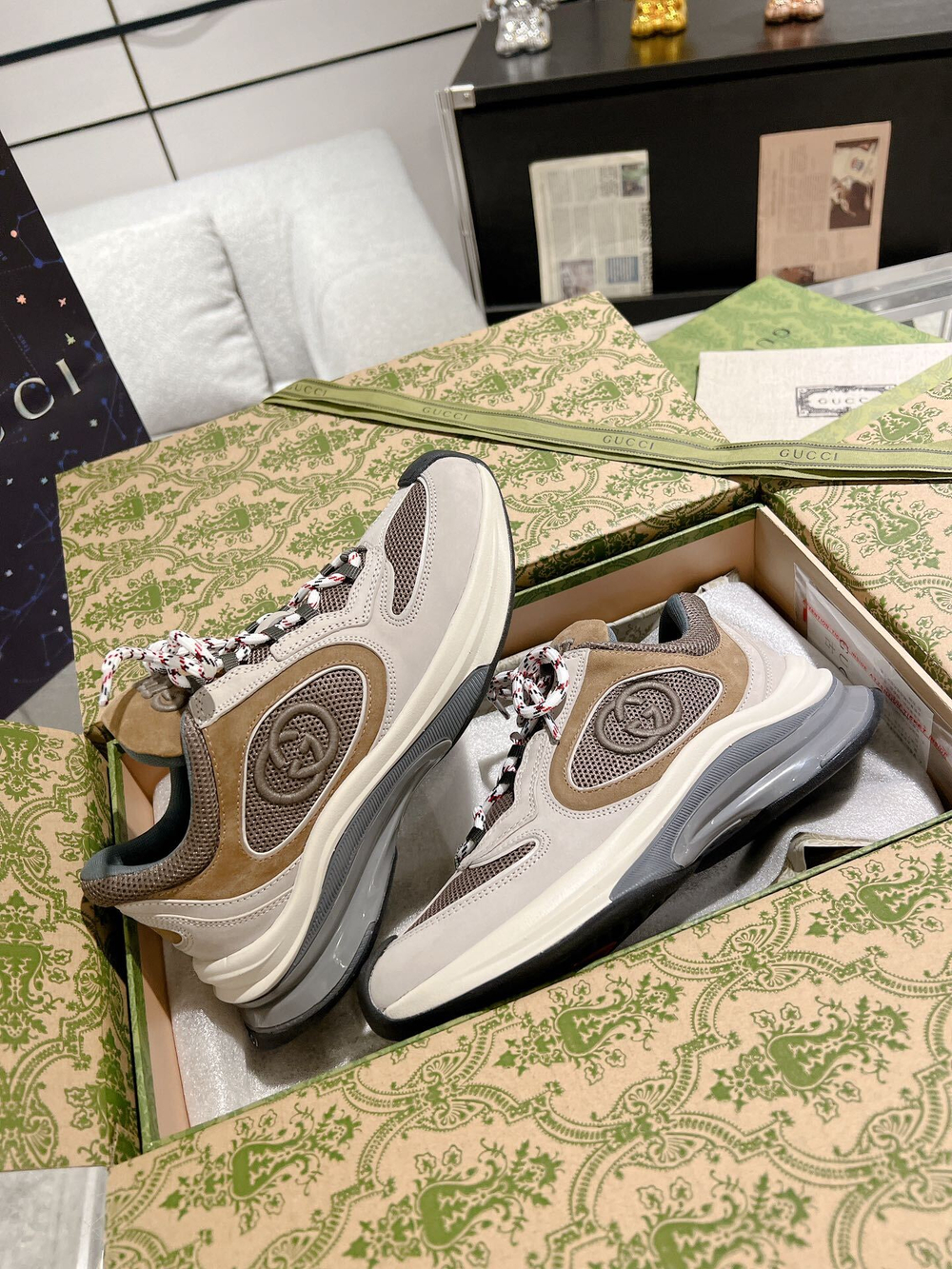 Gucci Run Sneaker (9 colors)
