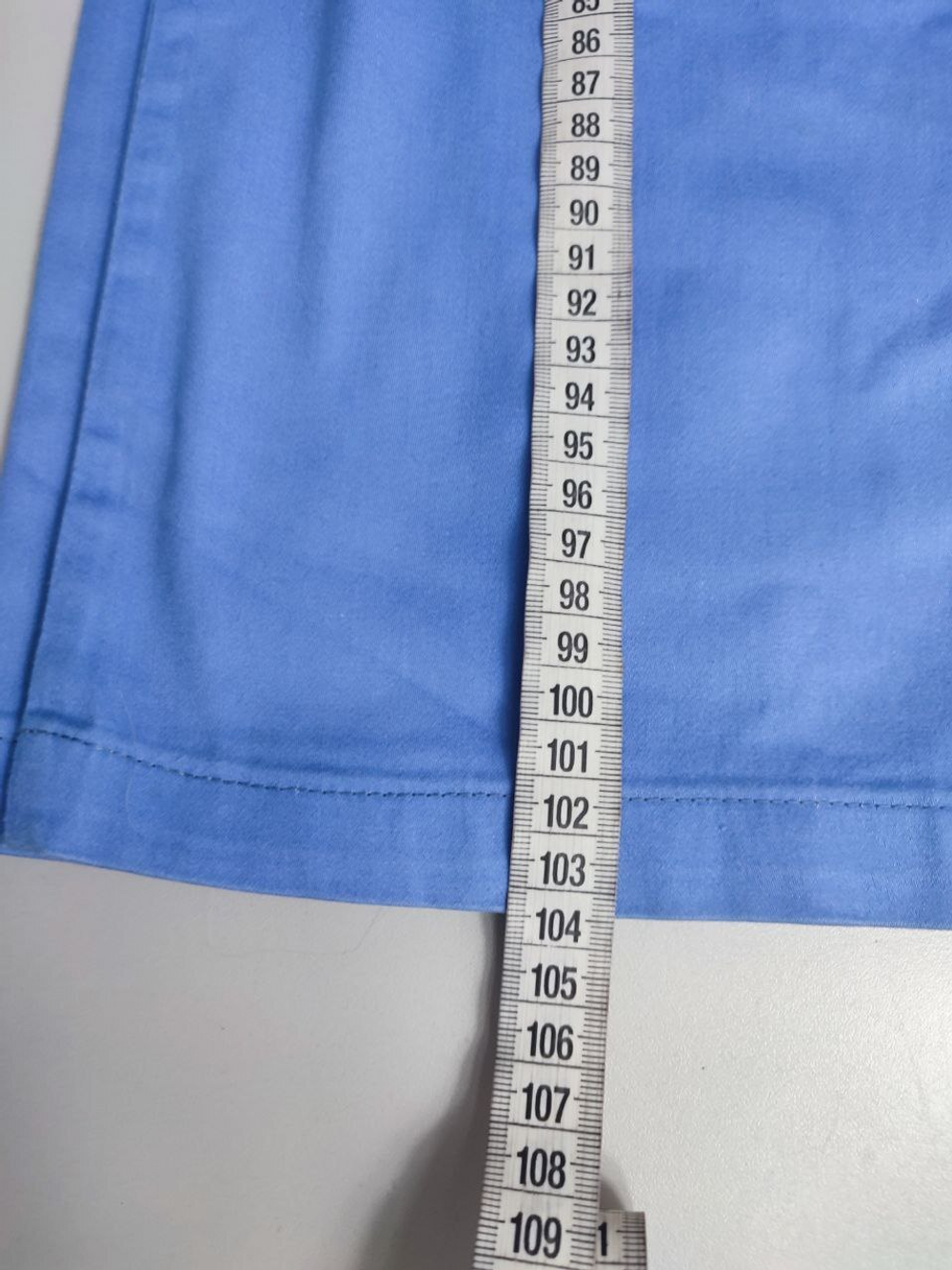 Брюки нежного цвета 46 размер