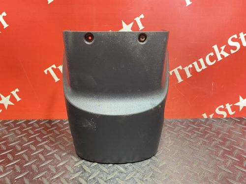 Кожух рулевой колонки 2017г