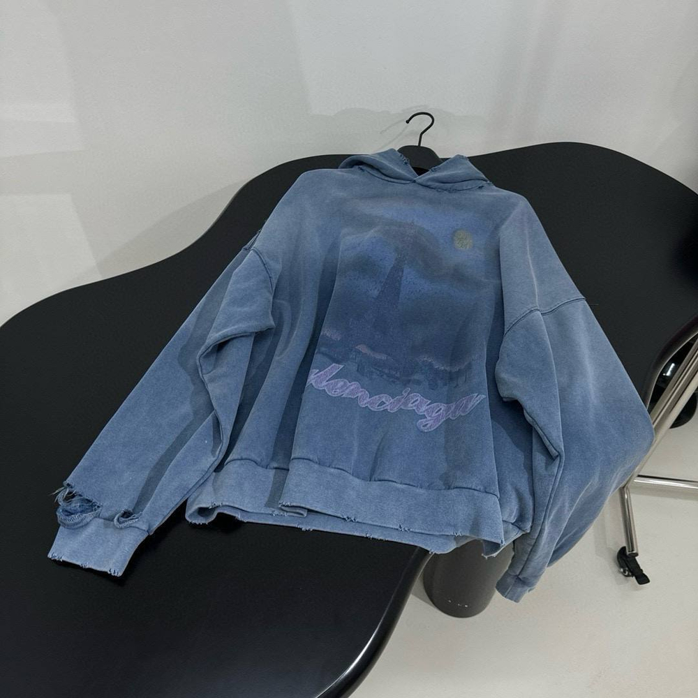 Толстовка Balenciaga