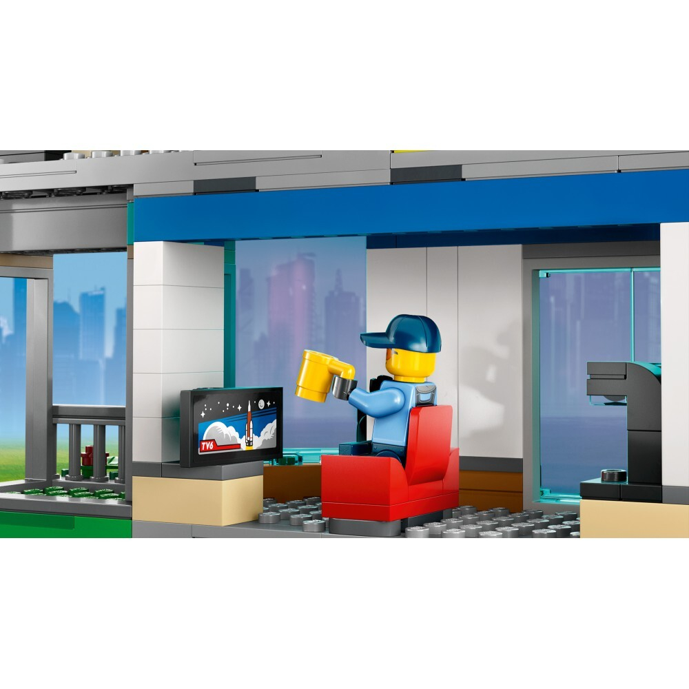 LEGO City - Парковка для машин экстренной помощи 60371
