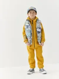 Жилет стеганый на молнии "Герой комиксов" (Comic hero)