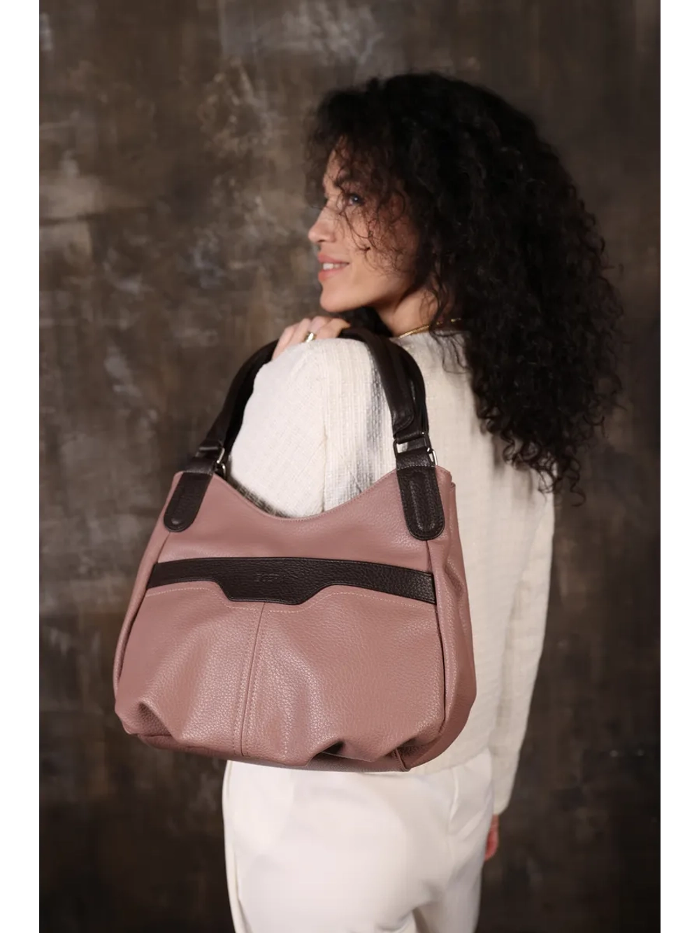 Сумка через плечо средняя классическая