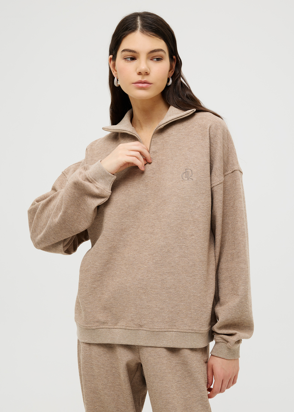 Свитшот с молнией