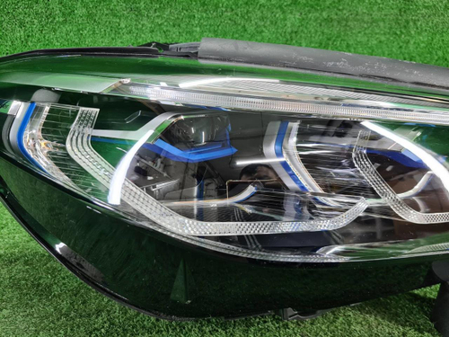 Фара правая BMW 8er G14 G15 G16 (2018-2022) Laser