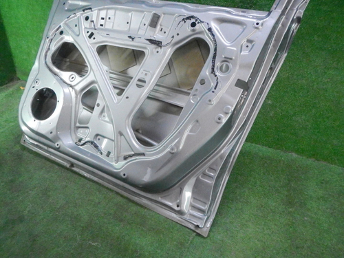 Дверь передняя правая Suzuki Vitara 2 (2014-н.в.)