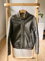 Кожаная куртка John Galliano, 140