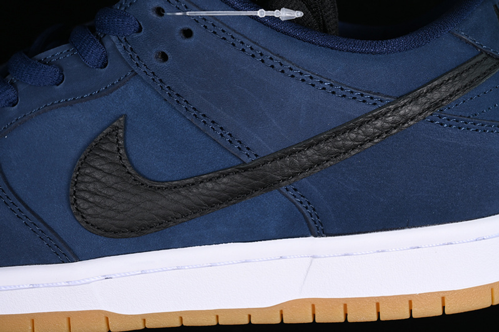 Nike SB Dunk Low Navy Black Gum