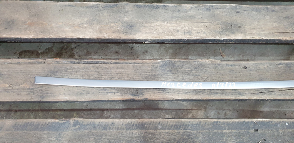 Молдинг двери задней правой Mercedes GLC (X253) 15-нв Б/У Оригинал A2537350282