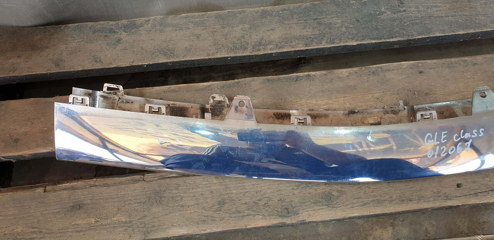 Накладка переднего бампера Mercedes GLE (C292) 15-19 Б/У Оригинал A2928852200