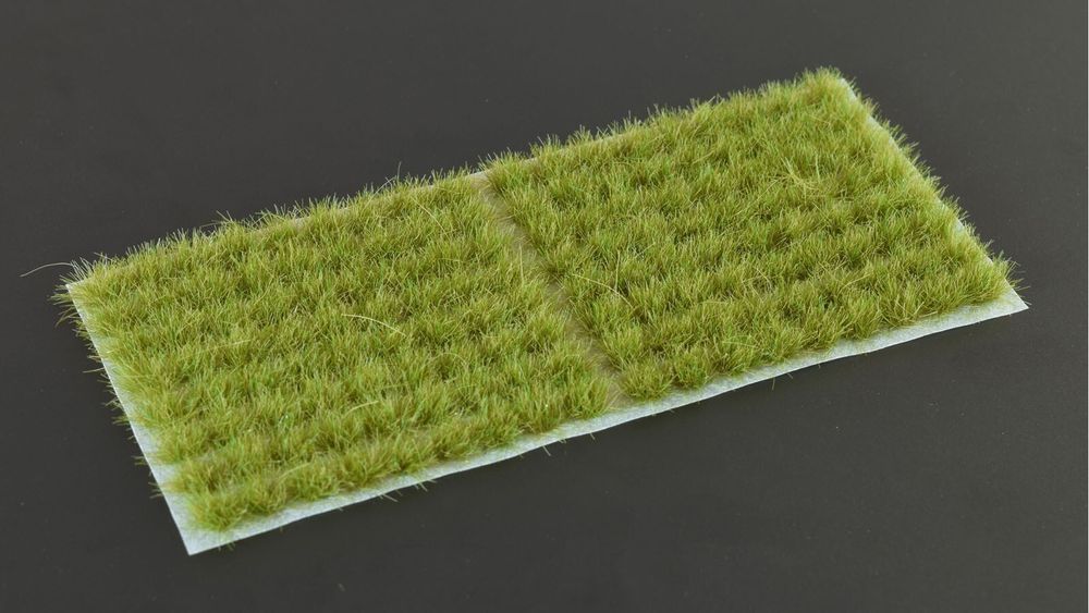 Gamers Grass Dry Green Tufts