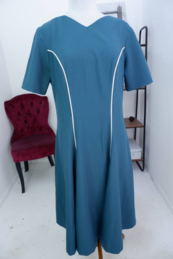 Платье Lilly Aster отличного дизайна, которое визуально вытягивает и стройнит 48-50 размер, новое