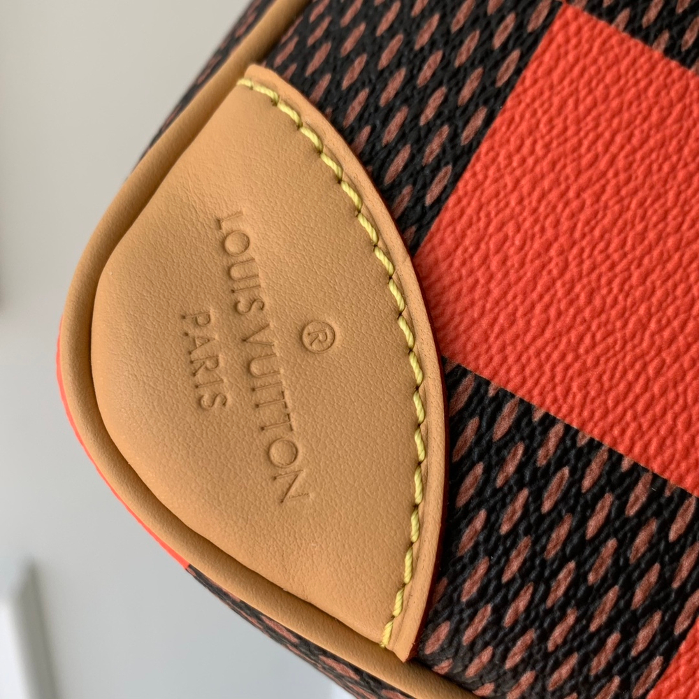 Louis Vuitton Chess Messenger
