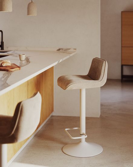 Барный стул Zenda из бежевой синели и матовой белой стали 81-102 см Испания