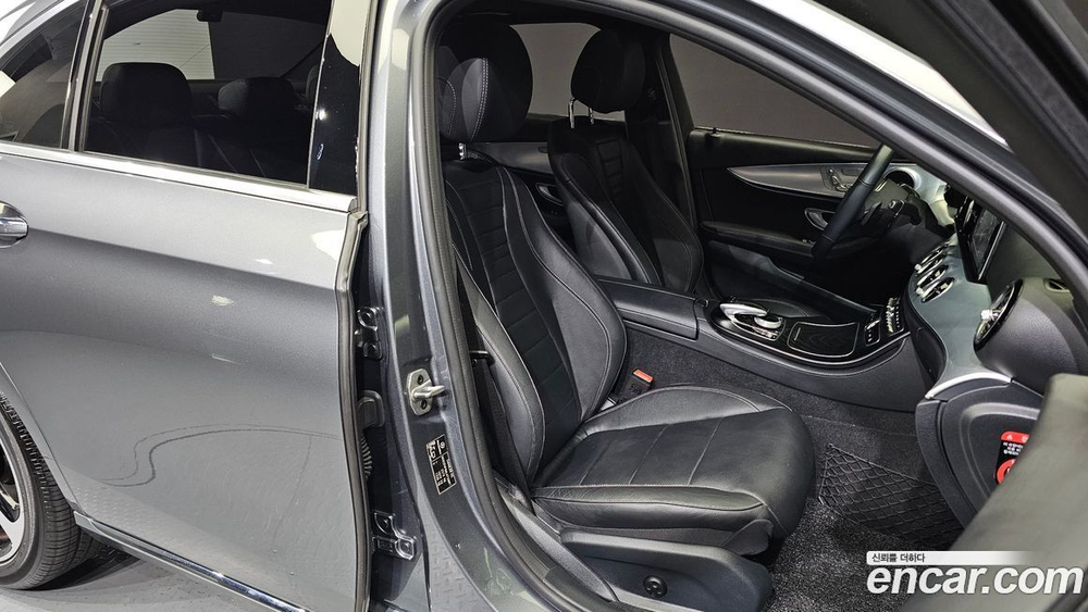 Mercedes-Benz E-Class W213 E250 Avangarde (12.2019)