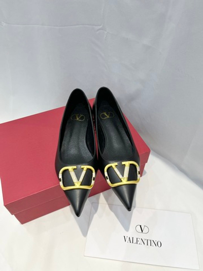 Valentino Vlogo Ballet Flat