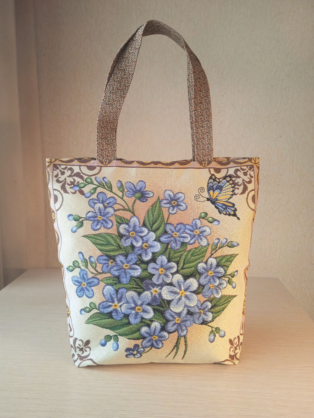 Гобеленовая сумка Незабудки (39х39х12)
