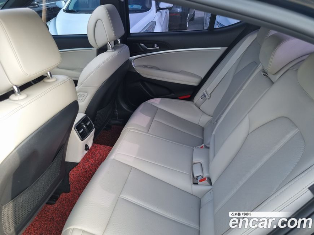 Genesis The New G70 Бензин 2.0T 2WD (01.2021)
