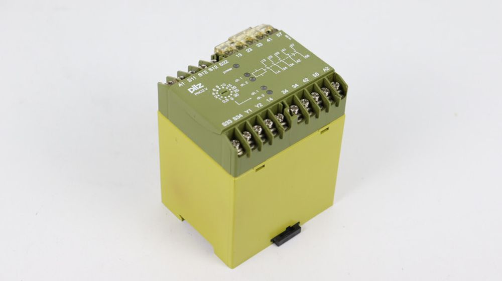 Pilz PNOZ V 30 s 24 V DC