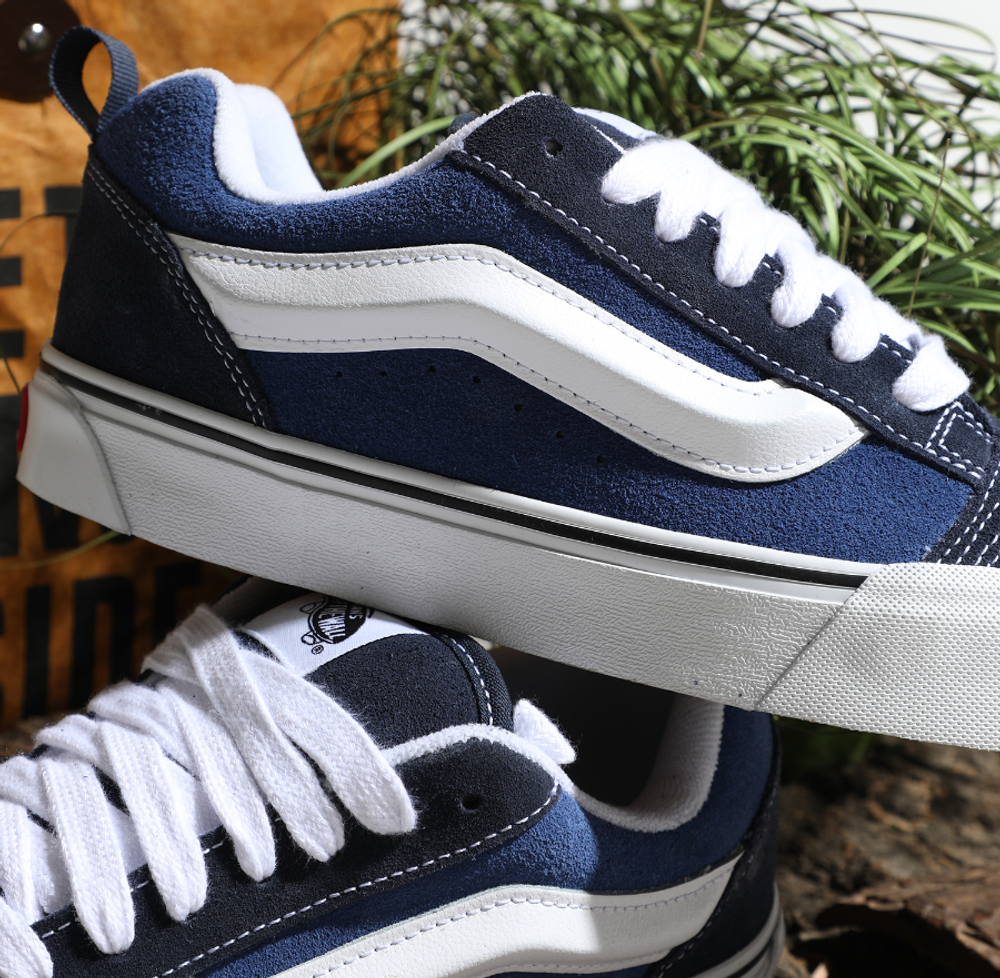 Vans old skool navy white sale