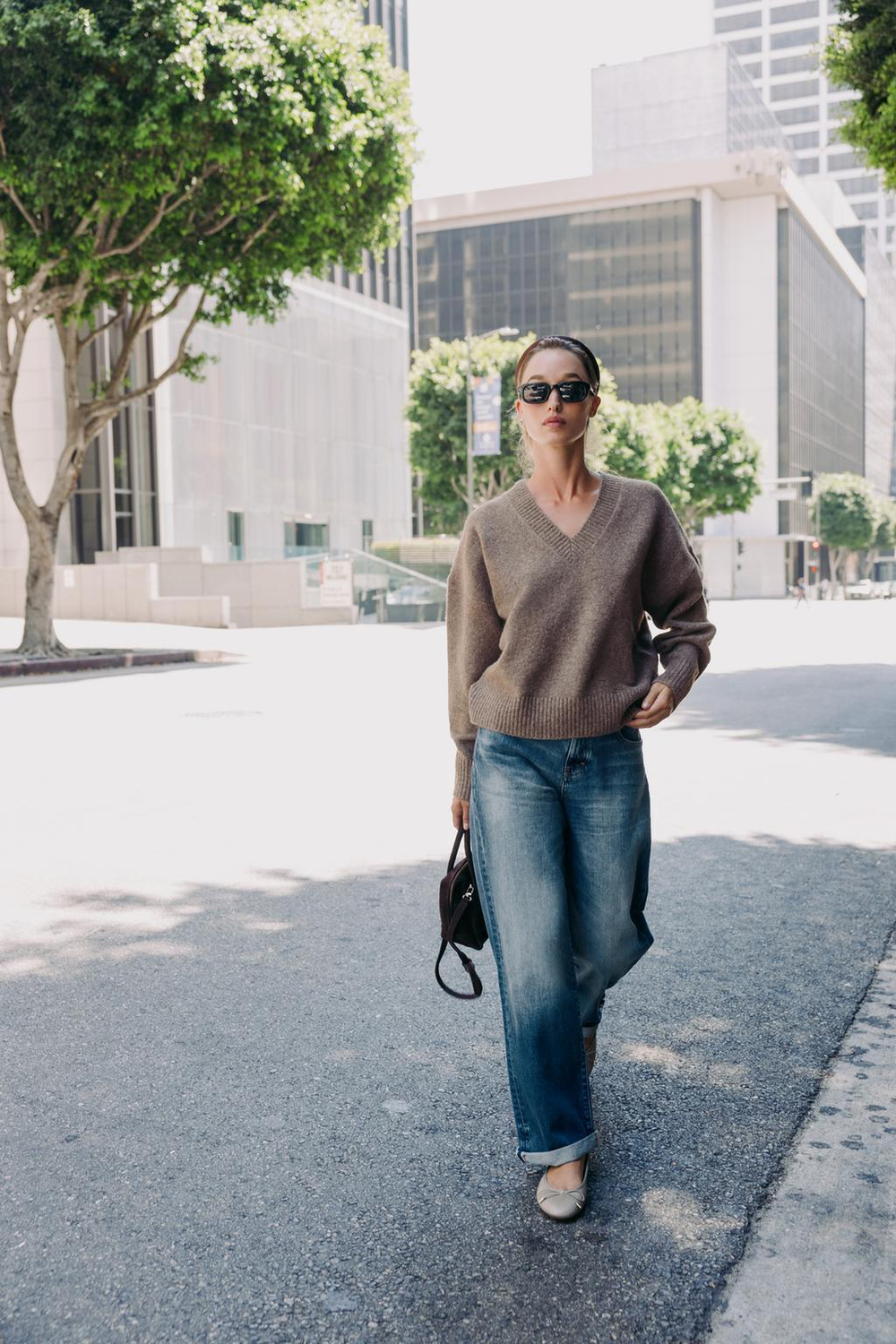 ZARA СВИТЕР ИЗ МЯГКОГО ТРИКОТАЖА С V-ОБРАЗНЫМ ВЫРЕЗОМ, СЕРО-КОРИЧНЕВЫЙ МЕЛАНЖ