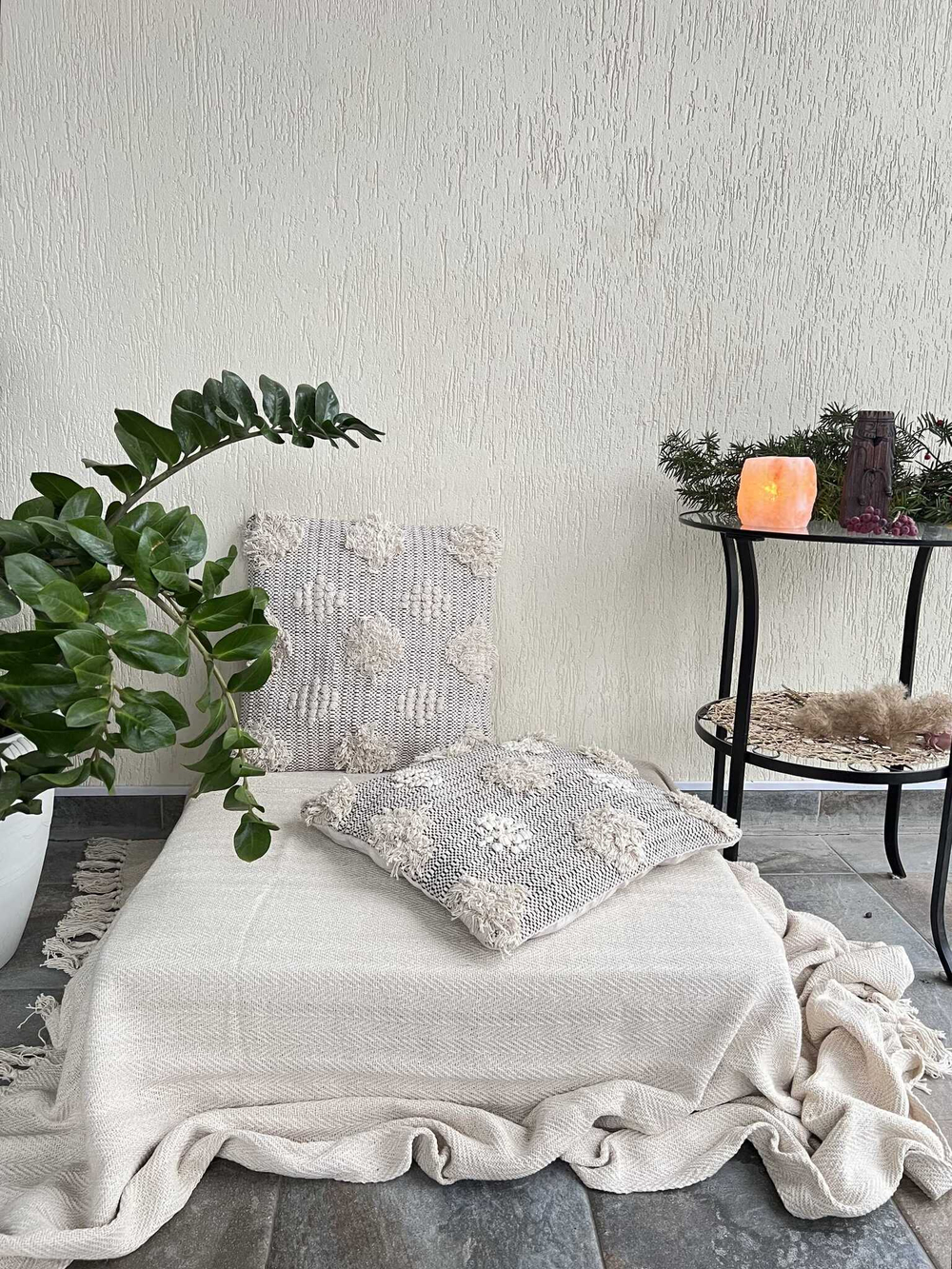 Декоративная наволочка в бохо стиле