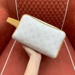 Louis Vuitton Locker Dopp Kit