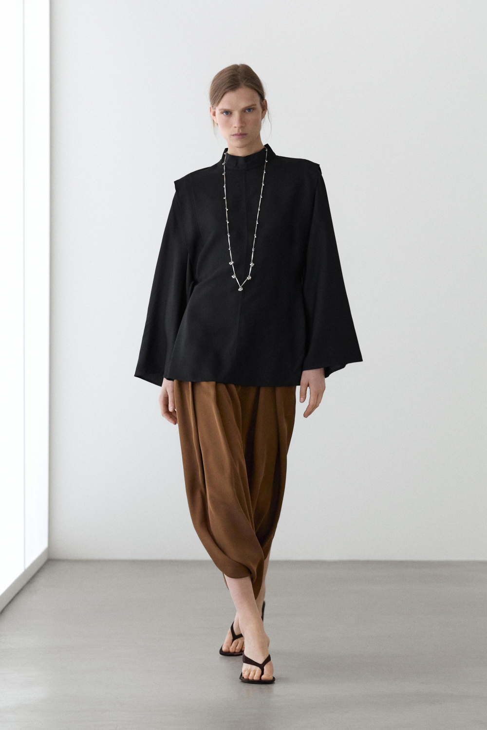 Massimo Dutti Рубашка с воротником-стойкой и завязками, черный