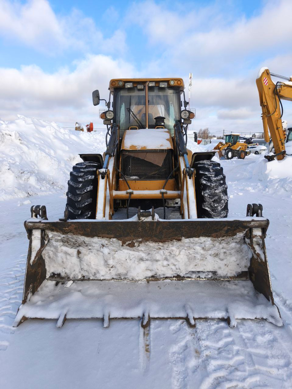 SHANMON 388 Экскаватор-погрузчик 388H (Дизельный, 4,8 л, 102 л.с., АТ)