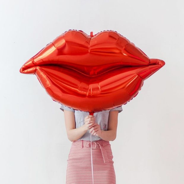 BT Шар фигура Губы блеск 39" /99 см (БГ-55)