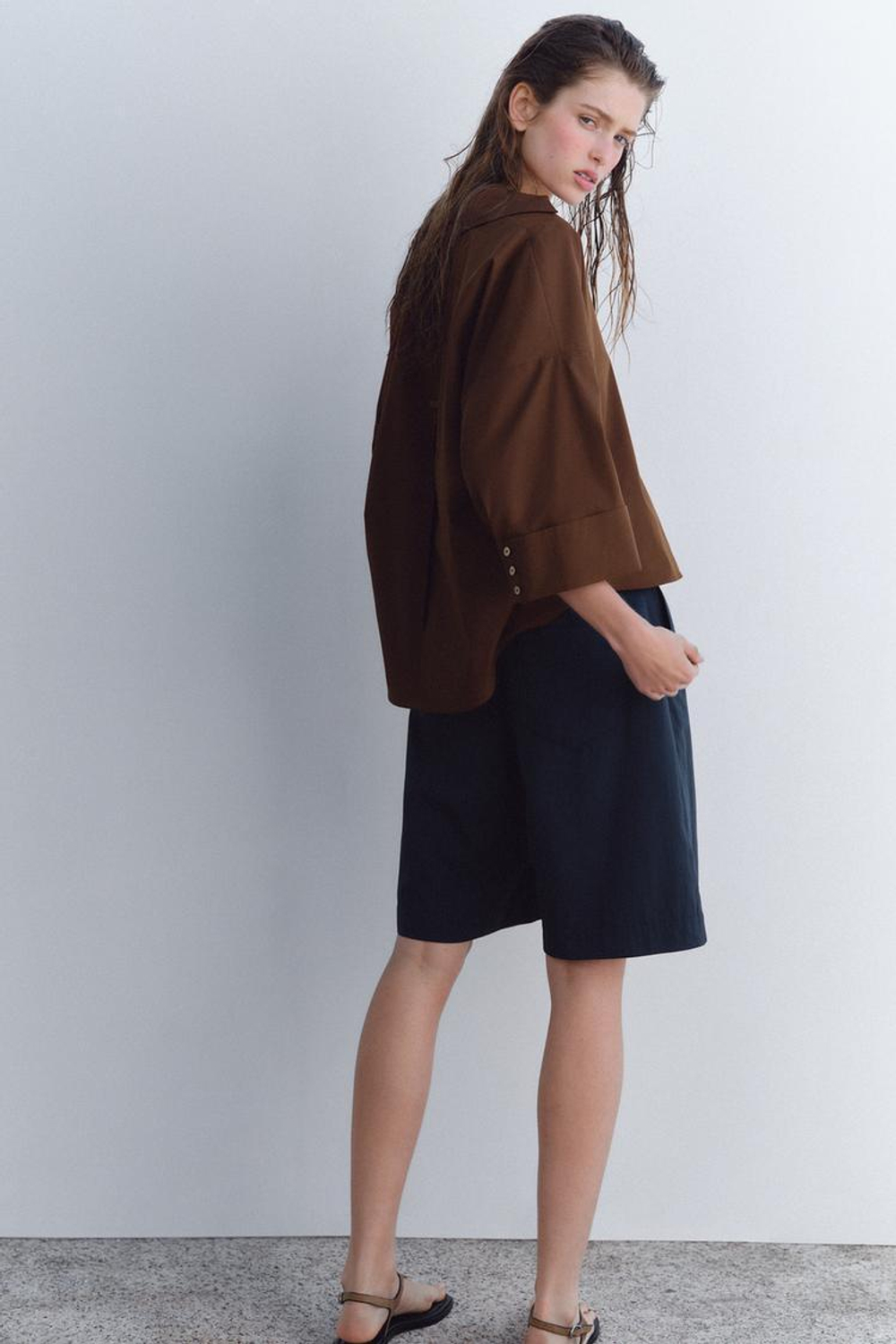 ZARA РУБАШКА ИЗ ПОПЛИНА С ШИРОКИМИ РУКАВАМИ, КОРИЧНЕВЫЙ