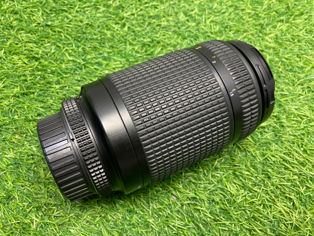 Nikon 70-300mm 4-5.6D ED AF