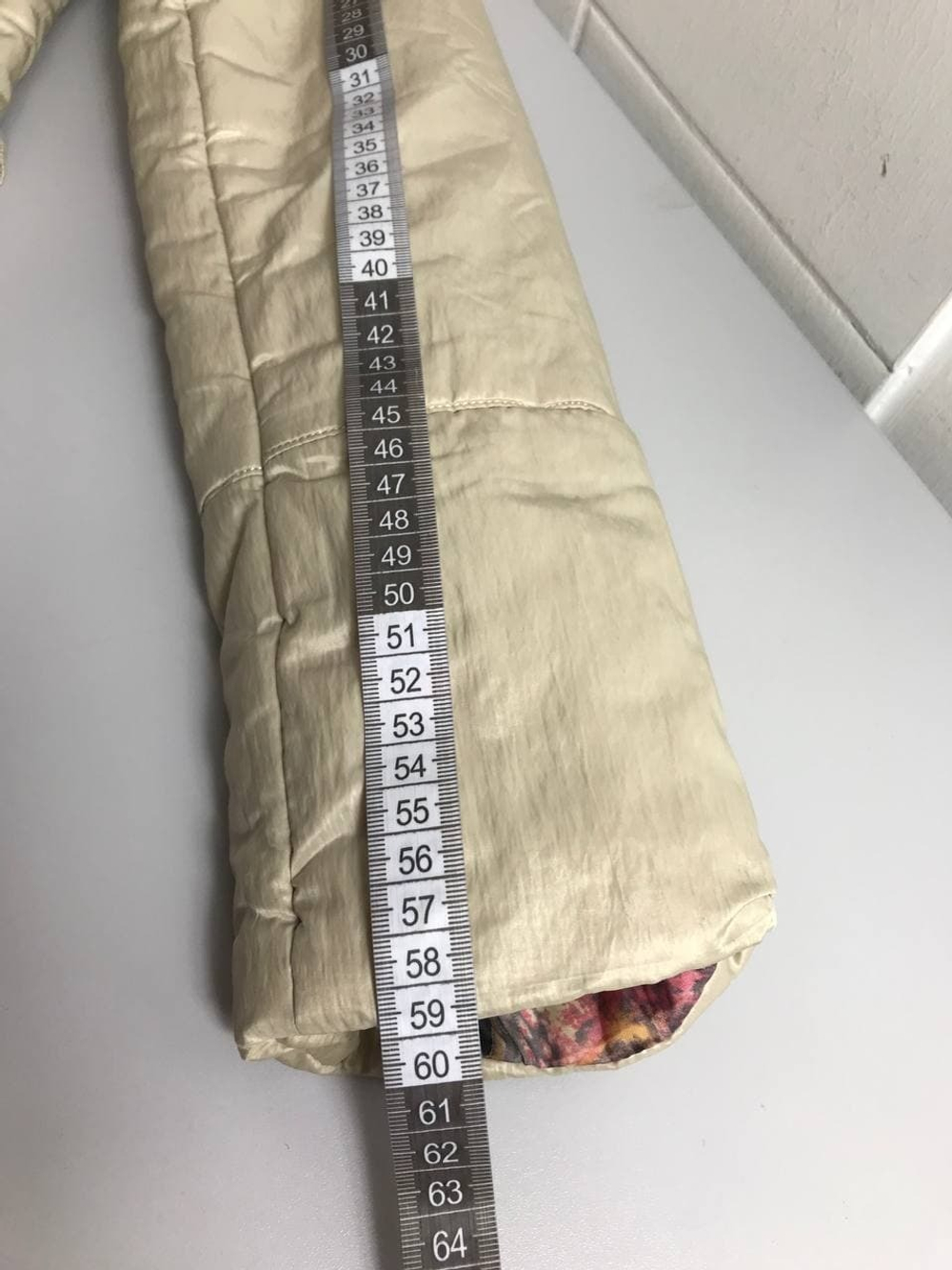 Куртка Snow Famie демисезонная 42 размер, с браком