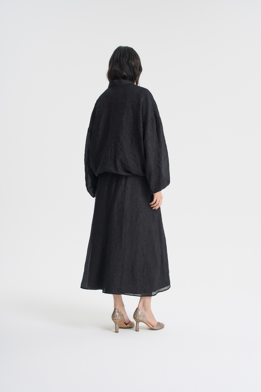 Бомбер из жатой вискозы