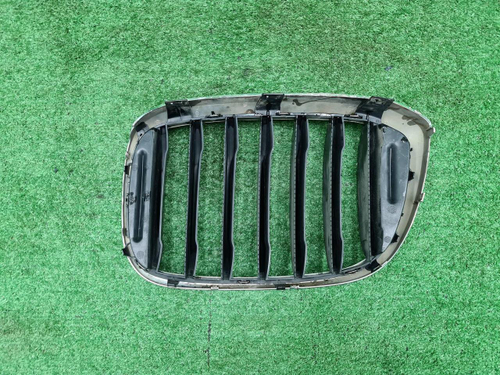 Решетка радиатора правая BMW X3 G01 X4 G02 (17-21)