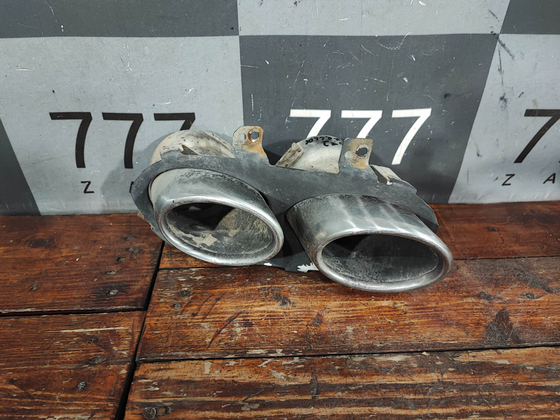 Насадка глушителя левая Geely Tugella 22-нв Б/У Оригинал 6044117700