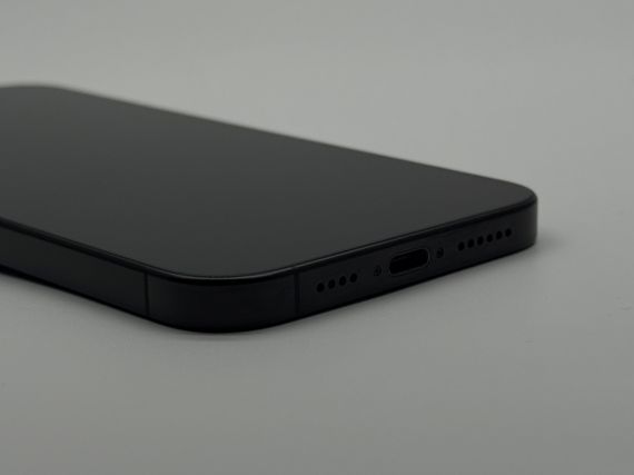 iPhone 16 Pro Max Black Titanium