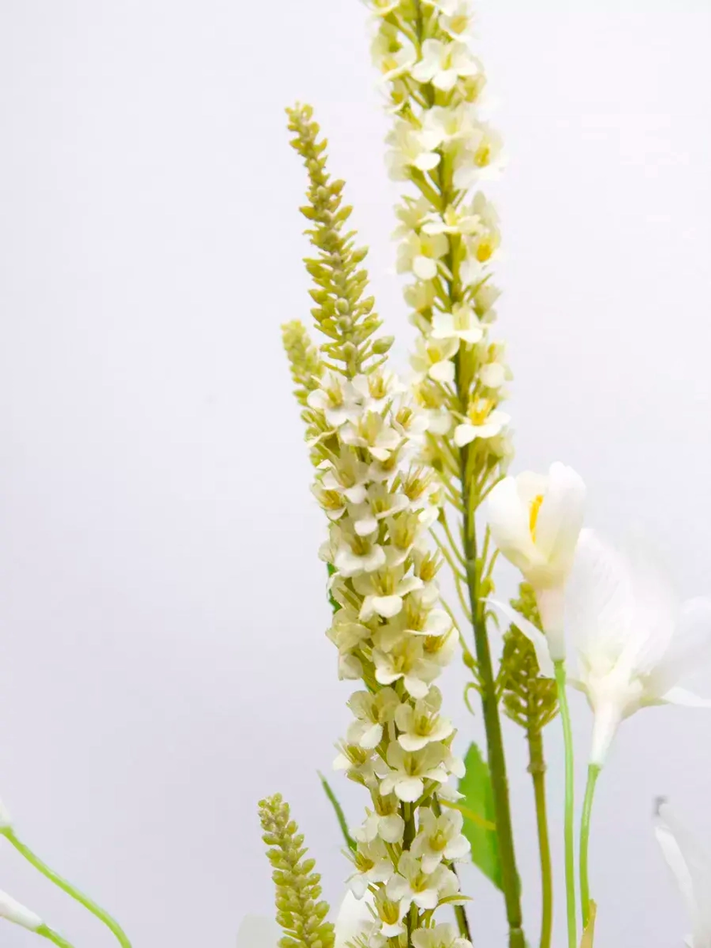 Искусственные цветы для декора в кашпо