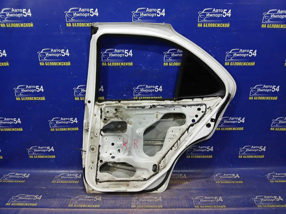 Дверь задняя правая NISSAN SUNNY 2000