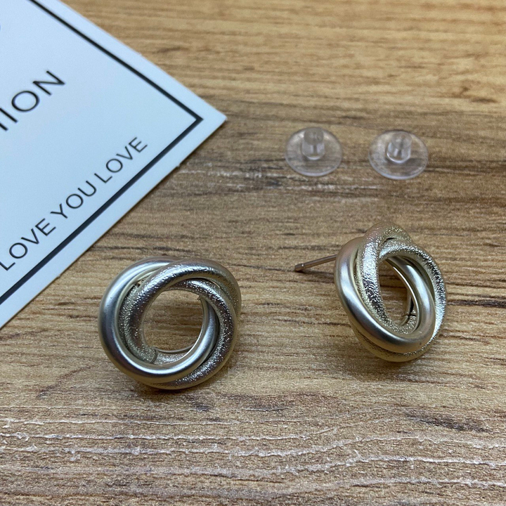 Серьги Fashion кольцо тройное сияние глянец цвет жемчужный 2 см