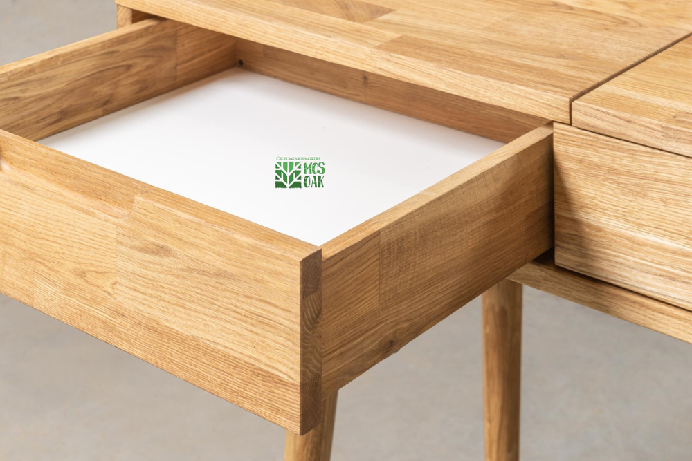 Стол туалетный из массива дуба с зеркалом Nord-2