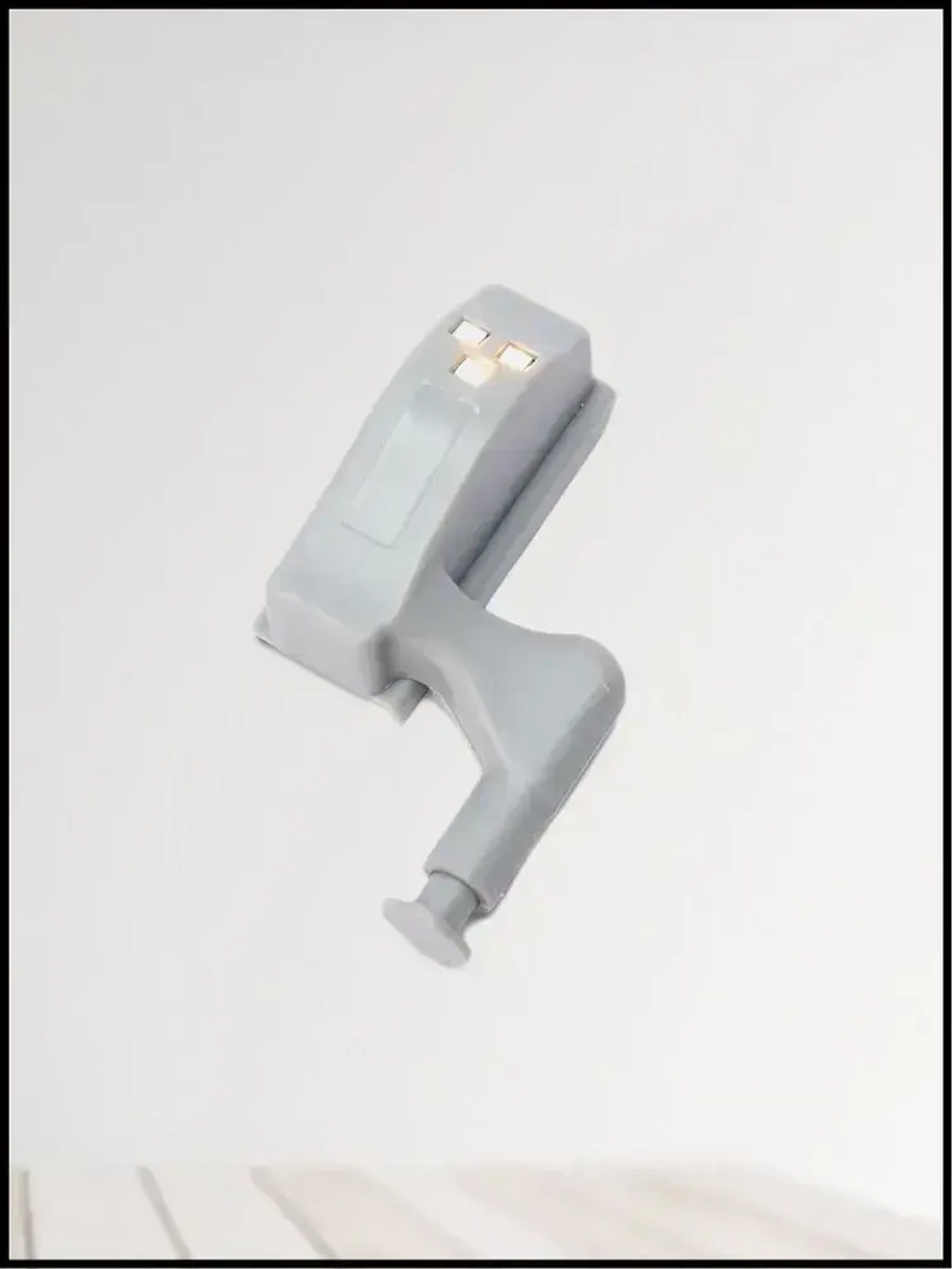 Светильник на мебельную петлю, подсветка для шкафа, нейтральный свет, на батарейках 8 шт